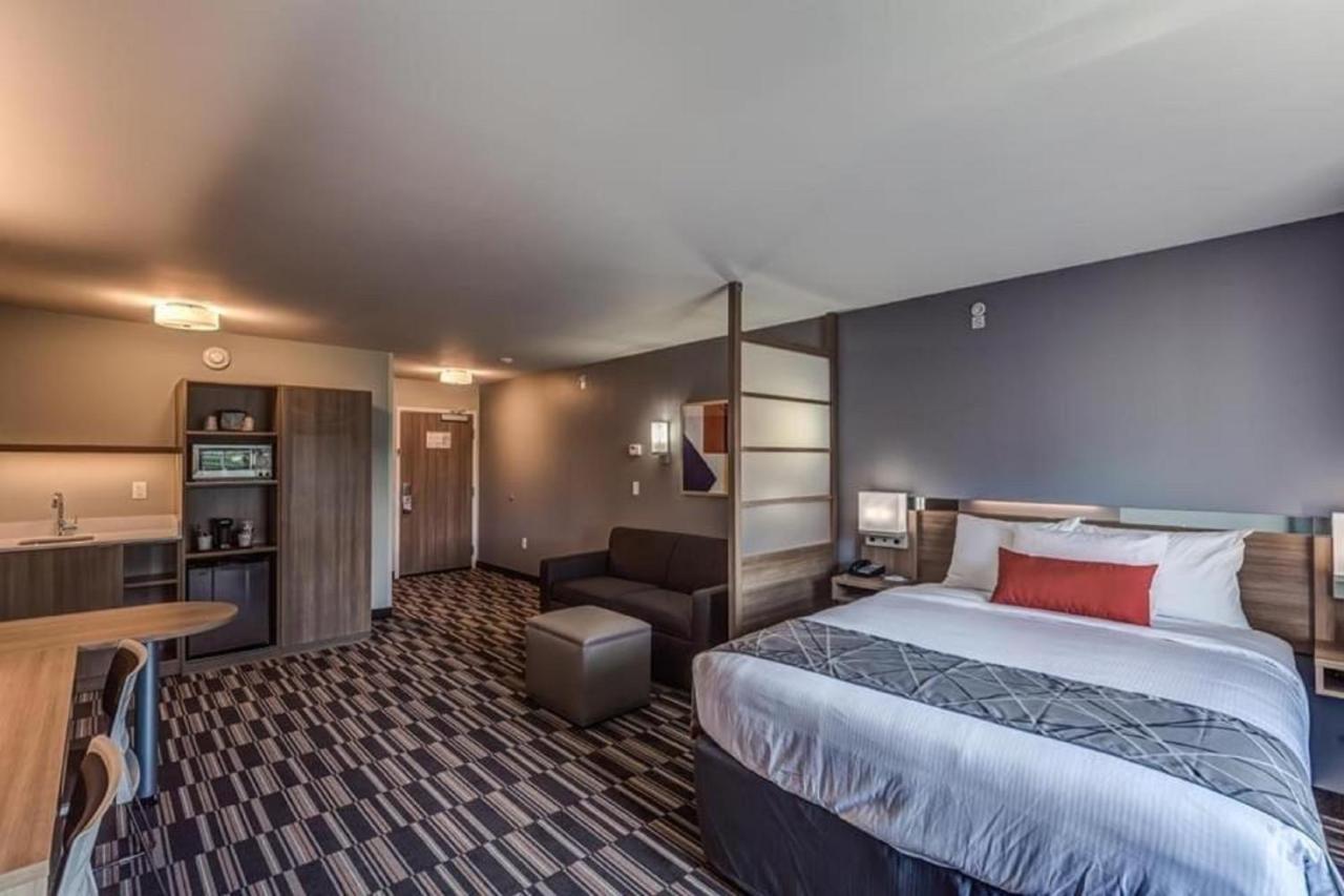 Microtel Inn & Suites By Wyndham Amsterdam Ny מראה חיצוני תמונה
